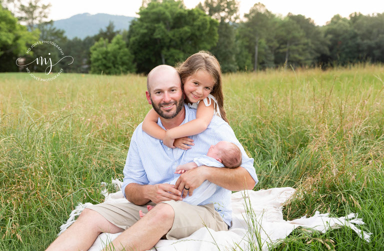 Huntsville Outdoor Newborn Photographer